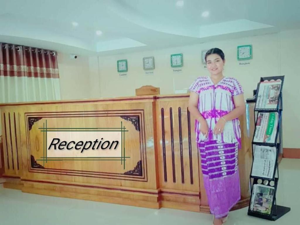 Golden Palace Hotel Hpa-an Eksteriør billede