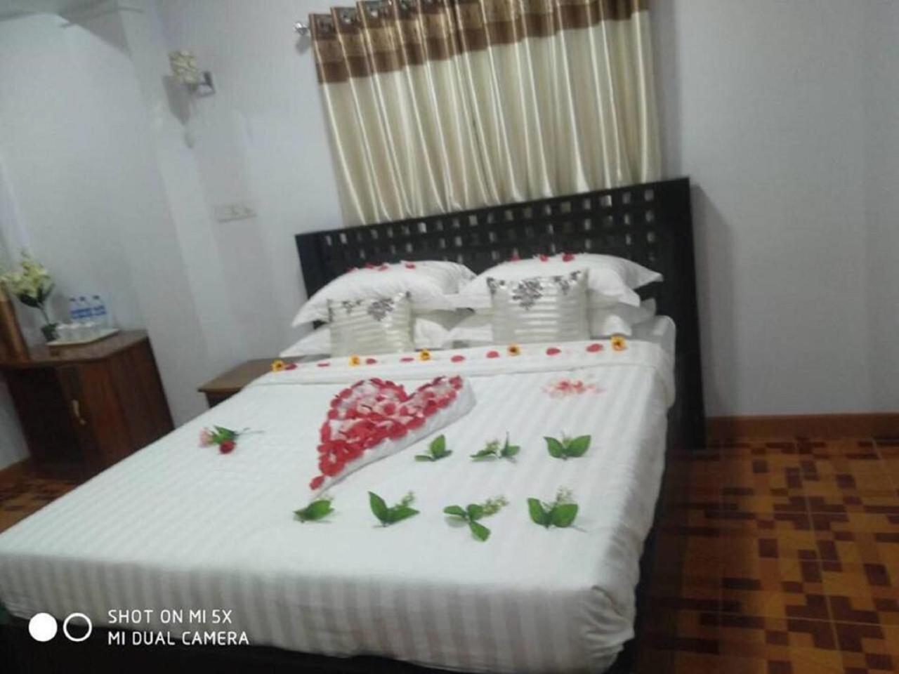 Golden Palace Hotel Hpa-an Eksteriør billede