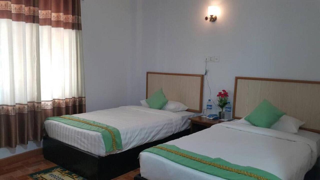 Golden Palace Hotel Hpa-an Eksteriør billede