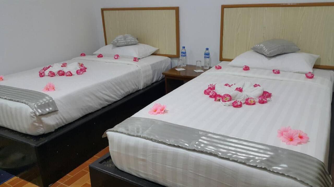Golden Palace Hotel Hpa-an Eksteriør billede